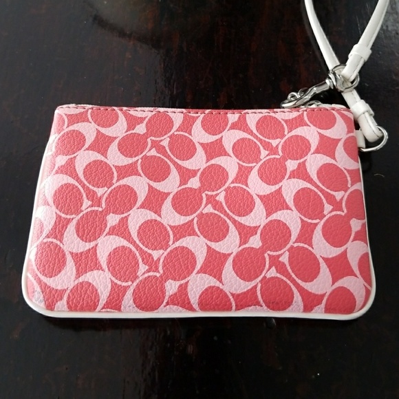 Wristlet - Picture 3 of 4